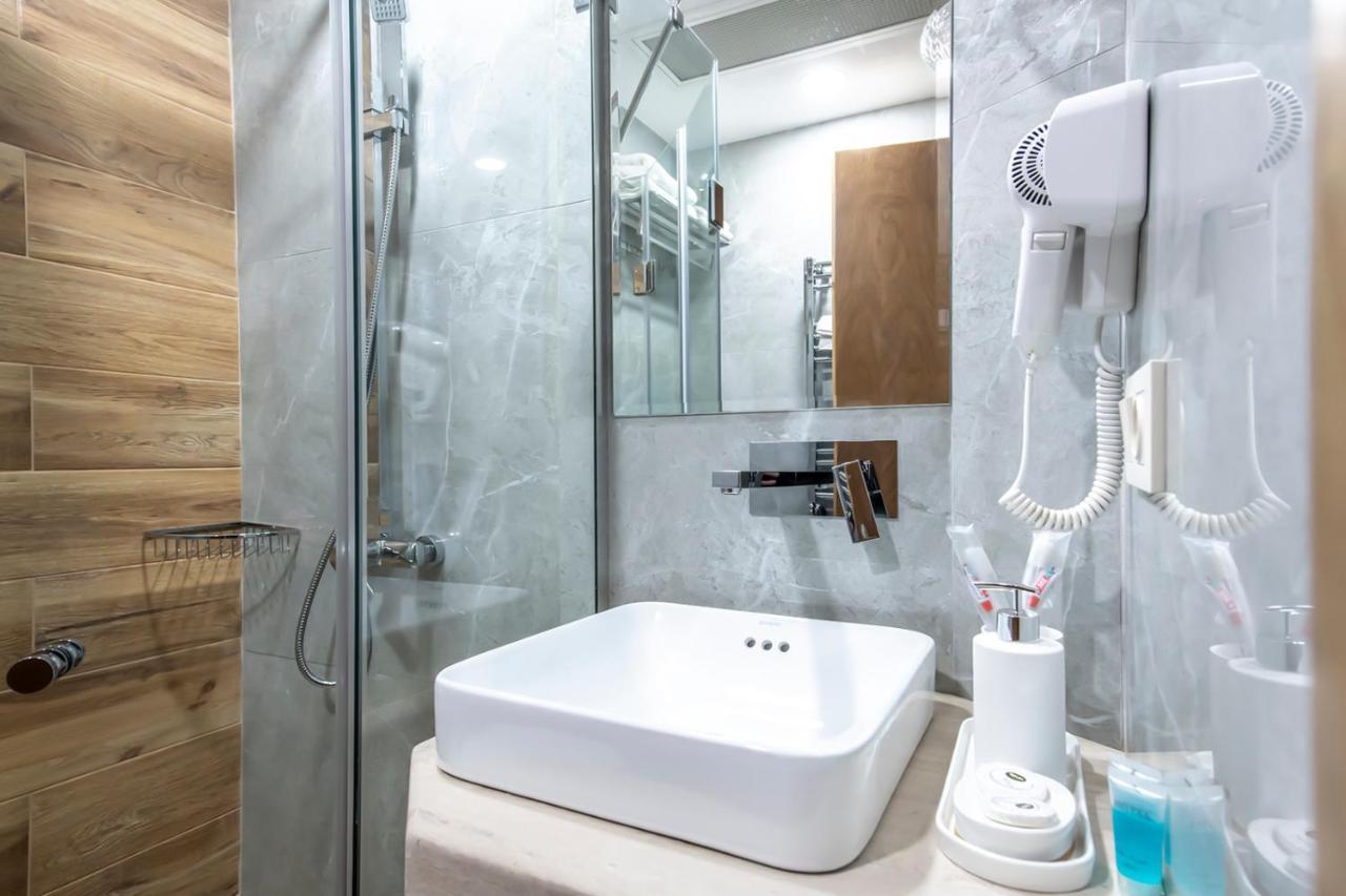 Hotel Solo Tbilisi ภายนอก รูปภาพ