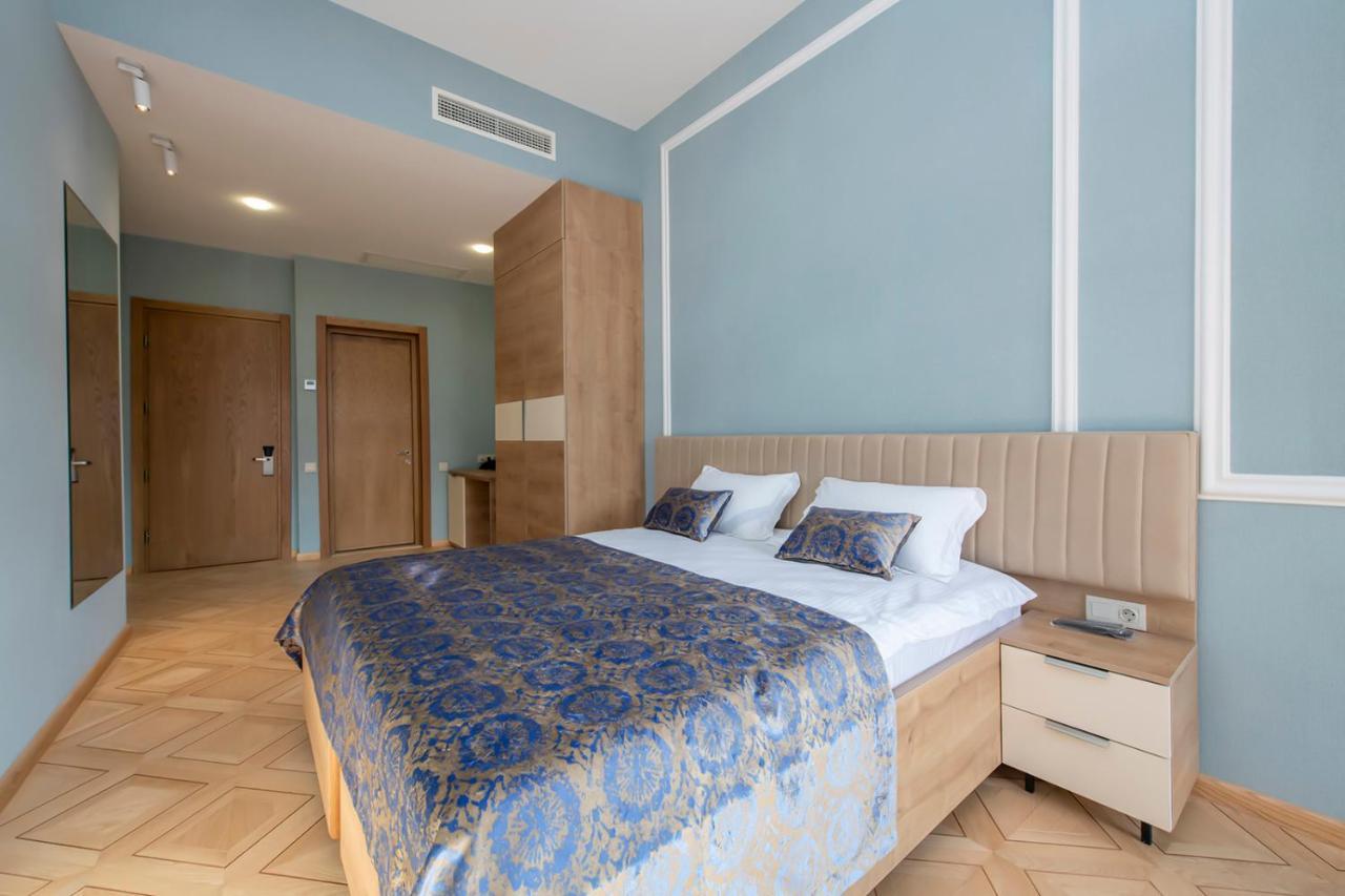 Hotel Solo Tbilisi ภายนอก รูปภาพ