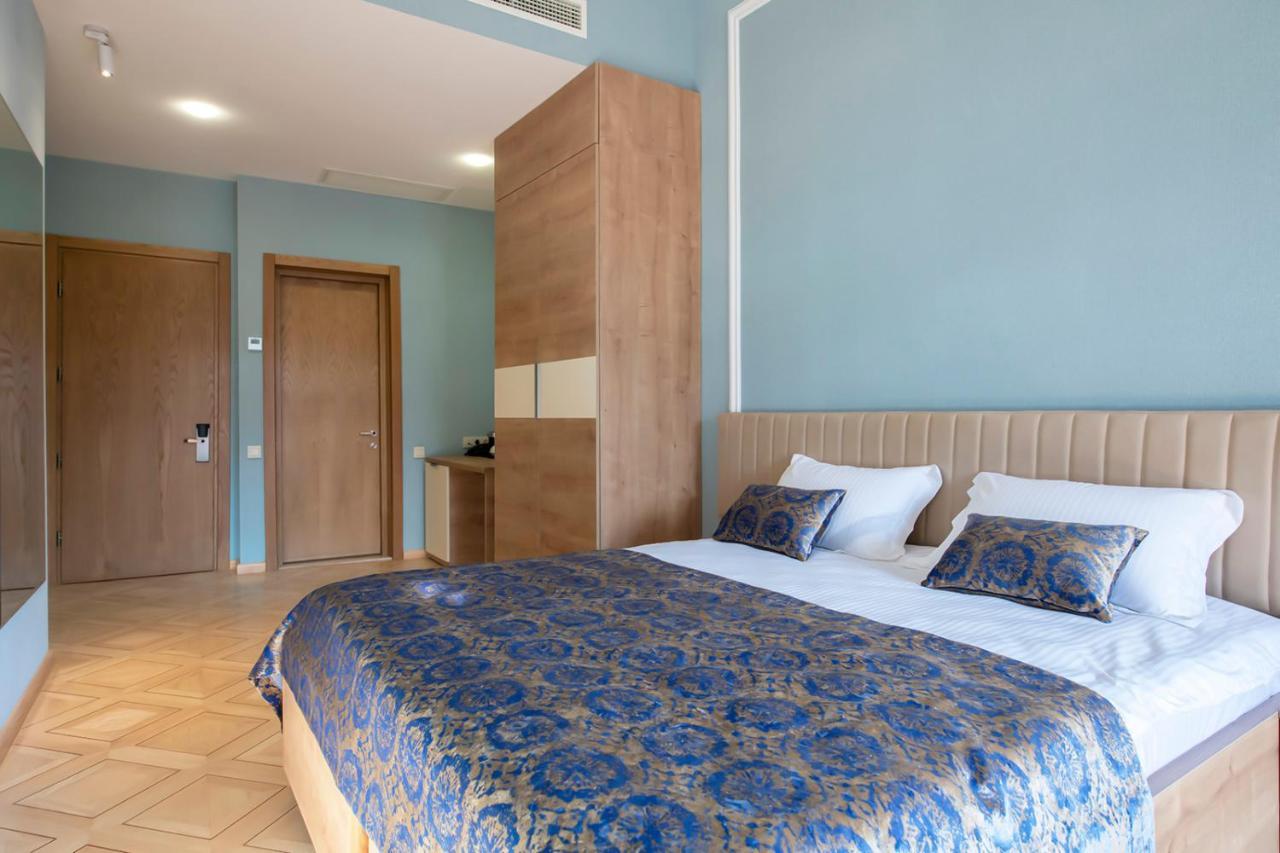 Hotel Solo Tbilisi ภายนอก รูปภาพ