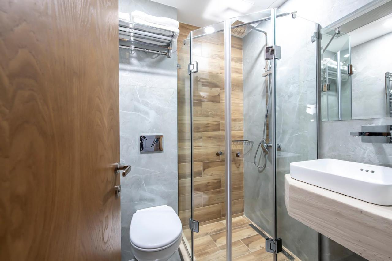Hotel Solo Tbilisi ภายนอก รูปภาพ