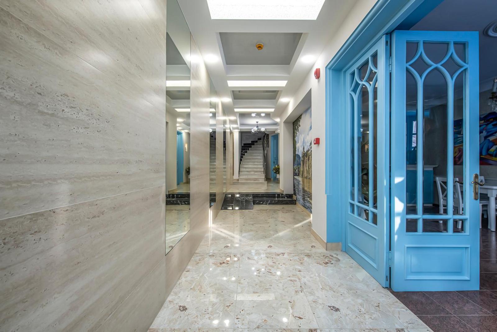 Hotel Solo Tbilisi ภายนอก รูปภาพ